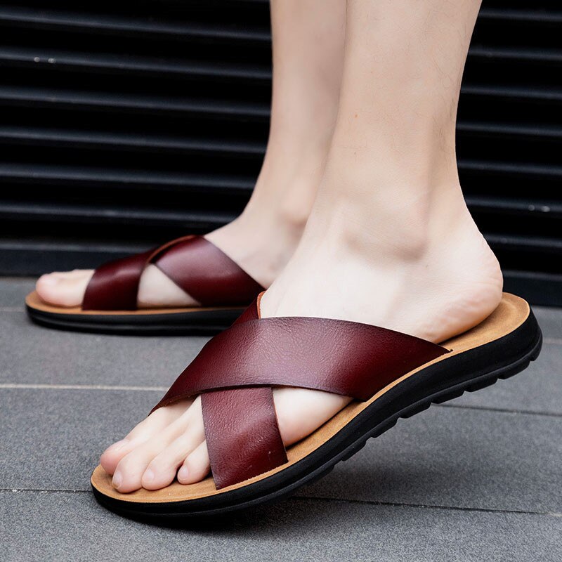 2022 New Italian Leather Flip Flops for Men Cool Beach Summer Hotel